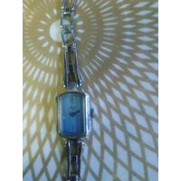 Часы наручные Луч с браслетом.Состояние на скане. В коллекцию,ремонт,на запчасти.