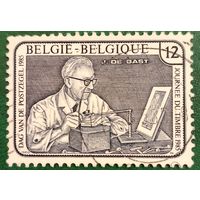 Бельгия 20 апреля 1985. Гравер почтовых марок Жан Де Баст