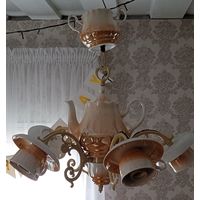 Люстра из чайного сервиза