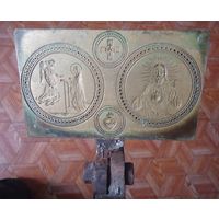 Католичество. Форма для выпекания облаток