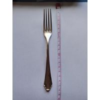 Серебряная вилка