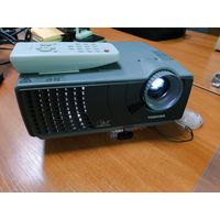 Проектор TOSHIBA TDP S8. Рабочий.