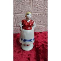 КОЛЛЕКЦИОННАЯ ФАРФОРОВАЯ СТАТУЭТКА СПЛЕТНИЦА СКЛОЧНИЦА ИЗ СЕРИИ РАЗГОВОР ЛФЗИ СССР РАННЯЯ ОРИГИНАЛ . Распродажа Коллекции ! Экспресс  Аукцион  с рубля без МПЦ и прочего .Много лотов в продаже .