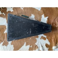 Балалайка. Кофр. Чехол. Футляр. Коробка. Инструмент. Музыка. Музыкальный инструмент.
