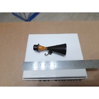 Статуэтка. Дерево. Наверное брат Шапокляк.