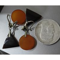 Крупные янтарные серьги. Вишня с медом. Клеймо - Калининград. СССР. 1970-ые. Сохран