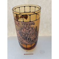 Ваза Чехословакия. Богемия. янтарное стекло с росписью чёрной эмалью золотом