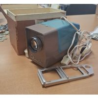 Диапроектор ЭТЮД производства ФЭД в коробке. СССР, знак качества. Состояние нового