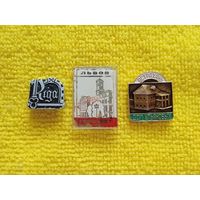 3 значка категории "Города" - "Riga / Рига", "Львов * горсовет", "Астрахань * Дом Ульяновых"