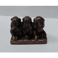 Статуэтка "3 обезьяны. Не вижу, не слышу, не скажу". Высота 3.5 см. Длина 5 см. Металл.