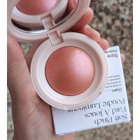 Сияющие румяна Rare Beauty Soft Pinch Luminous Powder Blush в оттенке Hope