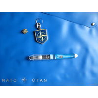 Фирменные папка, значок, брелок, ручка и пакет