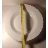 Тарелка белая 24 см