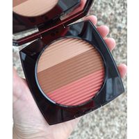 Chanel Les Beiges Healthy Glow Sun-Kissed Powder 15 gr в оттенке Light Coral