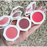 Кремовые румяна Fenty Beauty by Rihanna Cheeks Out Freestyle Cream Blush 3 gr