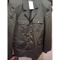 Новый парадный офицерский костюм с рубашкой