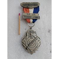 Знак США. NRA Intercollegiate National Conventional, 1967. R.O.T.C. Second place. Межвузовская Национальная стрелковая ассоциация. Офицер запаса, обучающий полицейских. Серебряная медаль. тяжелая