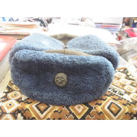 Шапка-ушанка на 56 размер.