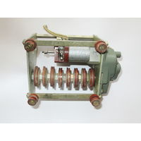 Двигатель с двухскоростным редуктором