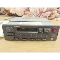 Автомагнитола Pioneer KEH-M1066zrn-03 с автомобиля RENAULT. Бонус: комплект док на RENO ESPECE в фирменной сумке
