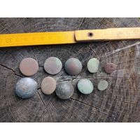 Пуговицы 10 штук. Старые. С надписями (8). Находка