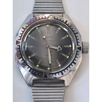 Часы Восток СССР. Антимагнитные. Корпус нержавеющая сталь. Водонепроницаемые. Амфибия. с браслетом.