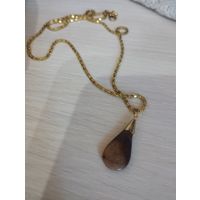 Камень из чехословакии цепочка современная