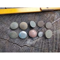 Пуговицы 10 штук. Старые. С надписями (7). Находка