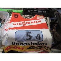 Майка-бип 54 с этапа Кубка мира по биатлону в Бейтостолене 2004 года.