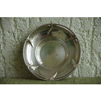 Вазочка , тарелочка  ( латунь с серебрением )  9,5 см