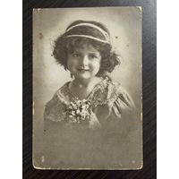 Девочка старинная открытка
