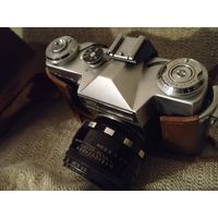 Фотоаппарат Зенит Е c объективом Helios-44