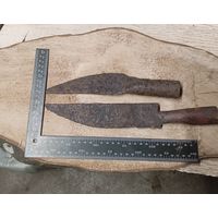 Старинные кованые ножи