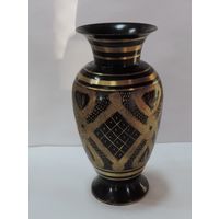 Ваза. Высота 15 см. 70-е годы Индия. Латунь. Не использованная.