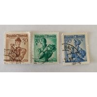 Национальные костюмы. Выпуск 1958.