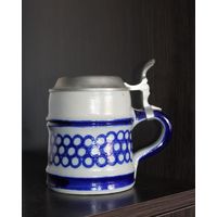 Керамический пивной бокал, с металлической крышкой, клеймо Goebel, Германия.