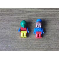 V Figures LEGO FABULAND: 3782 Patrick Parrot Photojournalist, 3633 Walter Walrus without his Motor Boat. Фигурки ЛЕГО Попугай Патрик Фотожурналист 1982, Капитан Морж Уолтер без моторной лодки 1986 Z