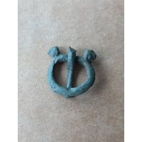 Пряжка старинная  лираобразная. Бронза.
