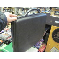 Дипломат Samsonite.