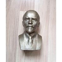Бюст В.И.Ленина. Ск. Н.Теплов