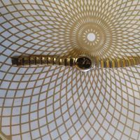 Часы наручные с браслетом РЕКОРД НЕОН  ,   тикают. Состояние на скане.