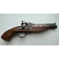 Пистолет-зажигалка Сувенирное оружие