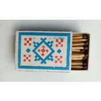 Спичечный коробок. Новый. Со спичками. Красный оборот.