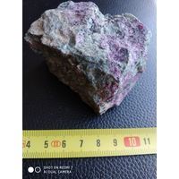 Эвдиалит,  Хибины, Кольский п-ов, минерал