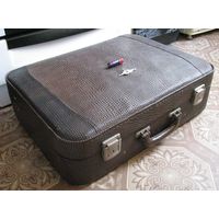 Винтажный чемодан с ключами СССР .