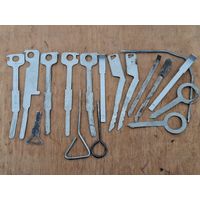 Сьемники -набор.Для снятия любых магнитол и муз центров с авто .