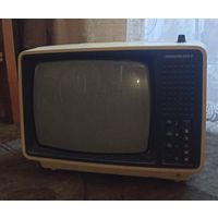 Телевизор Юность 406, рабочий, сетевой шнур и шнур в автомобиль