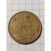 2000 донг Вьетнам 2003 год