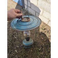 Старинный керосиновый светильник