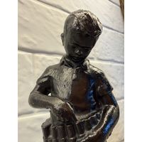 Статуэтка Юный охотник . Касли.  Распродажа коллекции!!!